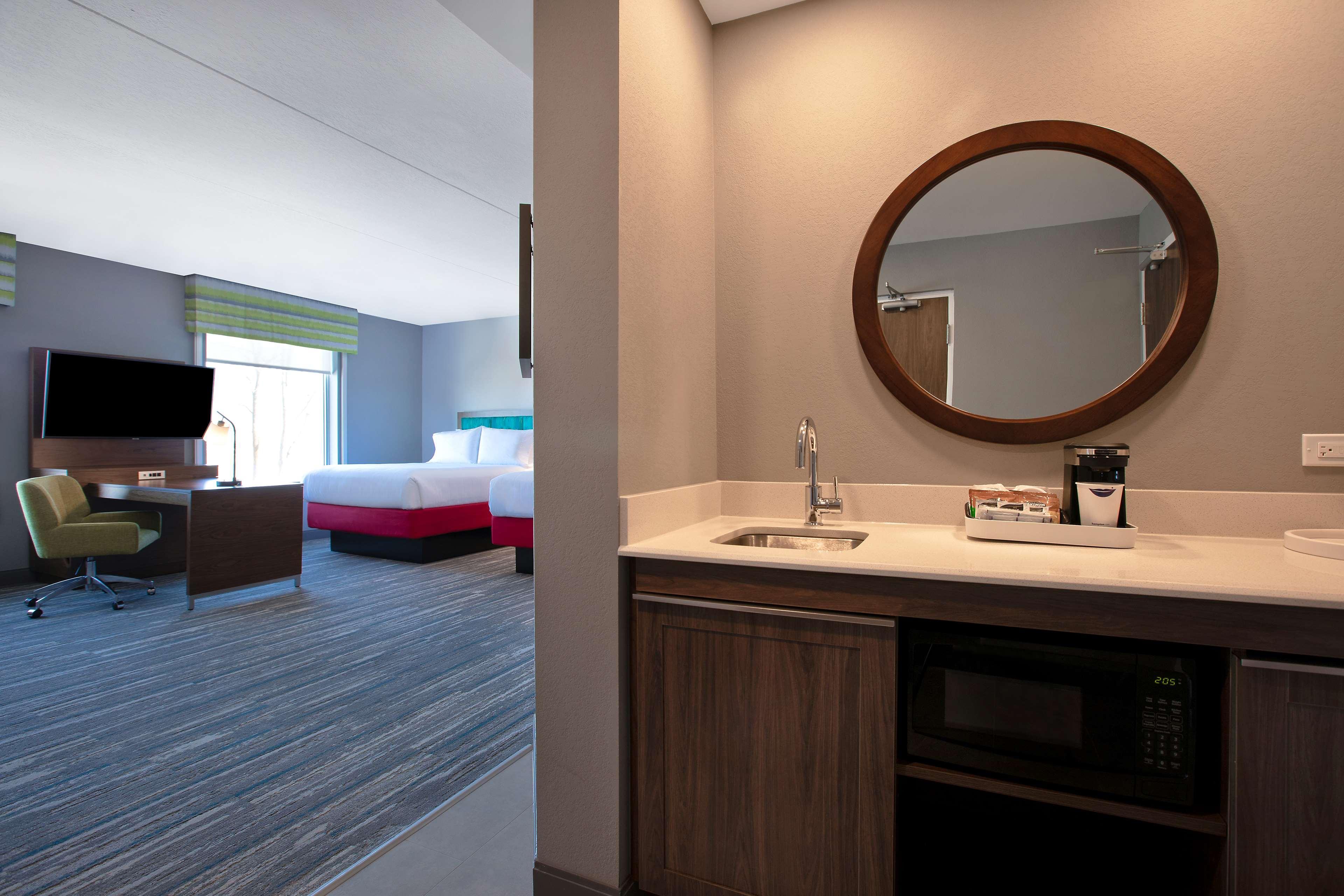 Hampton Inn & Suites Ottawa West, Ontario, Canada Zewnętrze zdjęcie